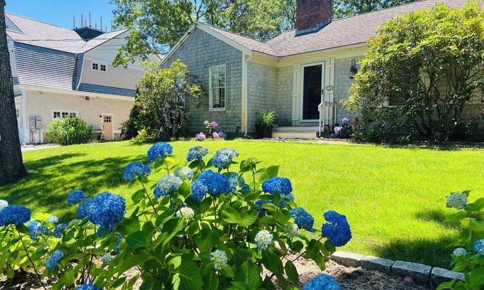 Popponesset House | Beautiful home! Steps to Popponesset beach!