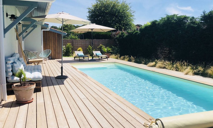 La Teste-de-Buch Villa | Beautiful house on the Bassin d'Arcachon with private pool