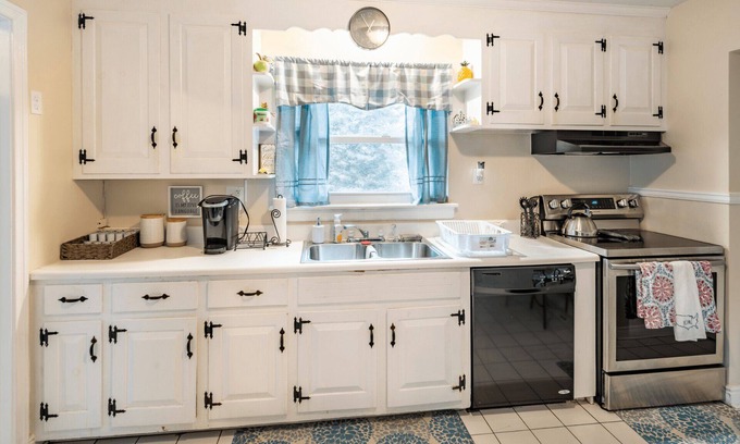 North Chesterfield House | Beautiful House 15 mins. from downtown WI-FI