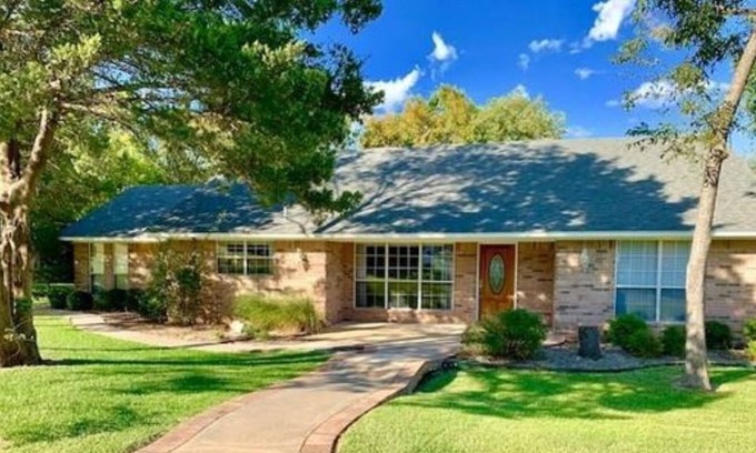 Kingston House | Beautiful House in Caney / Soldier Creek Located at Lake Texoma