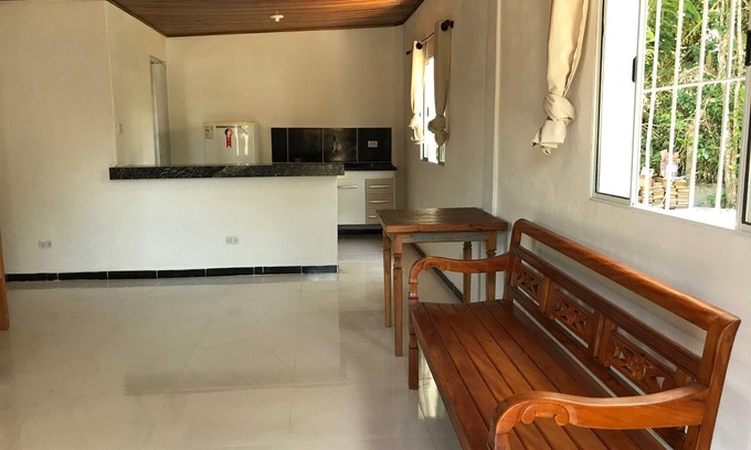 Guarau House | Beautiful house in front of the Beach and Guaraú River