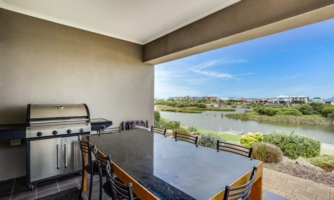 Nangkita House | Beautiful Island Blanche Pde Hindmarsh Island WiFi