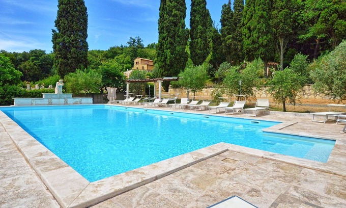 Monteverdi Marittimo Apartment | Beautiful apartment for 8 guests with pool
