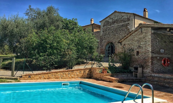 San Giovanni d'Asso Villa | Beautiful private villa with private pool, A/C, WIFI, TV, patio, panoramic view, close to Montalcino