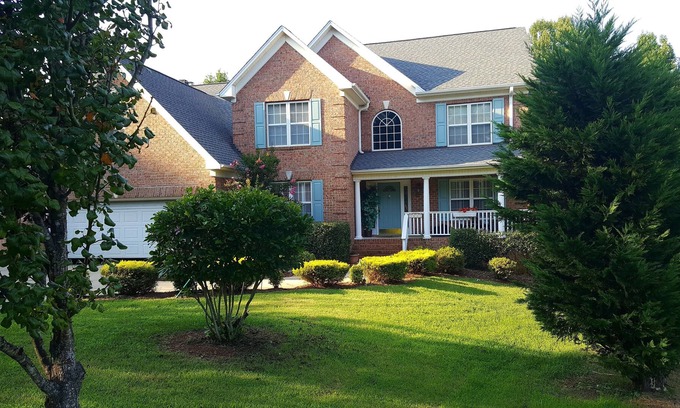 High Point House | Beautiful lake view 5-BR / 3.5 Bathroom home High Point, North Carolina.