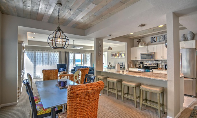 Lake Ozark Condo | BEAUTIFUL LAKE VIEW & JUST STEPS FROM THE POOL, 3BD/3BA CONDO W/12X40 BOAT SLIP