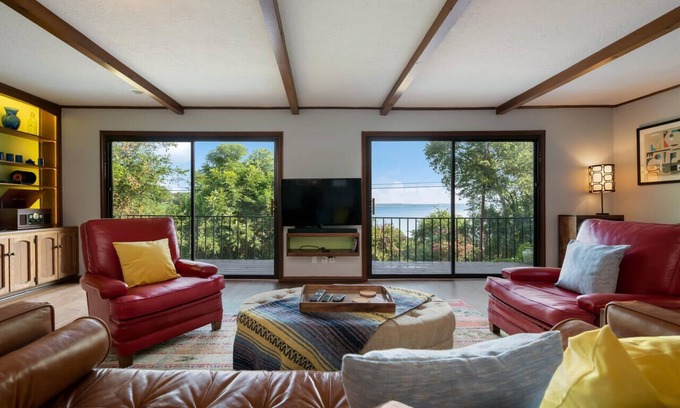 Belton House | Beautiful lake views from every room