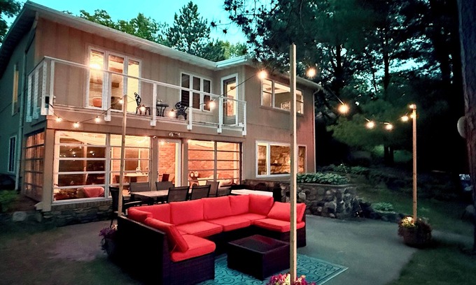 Wautoma Cabin | Beautiful Lakefront cabin w/woodburning fireplace, parking, grill, canoe, SUP.