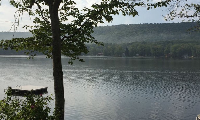 Frankford Cabin | Beautiful Lakefront Cottage On Private Lake Owassa