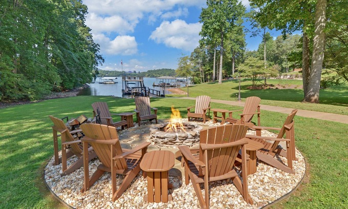 Cedar Cliff House | Beautiful Lakefront Home with Private Dock, Super View & Amazing Sunsets