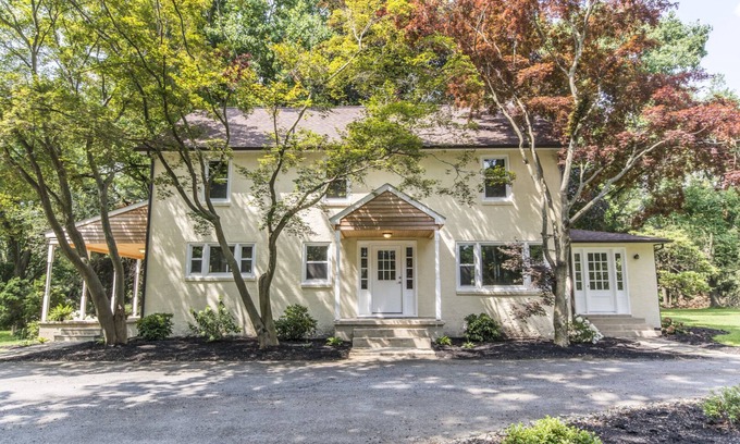 Gradyville House | Beautiful Large Home in Edgemont Glen mills area