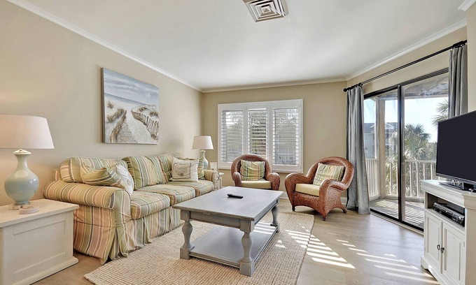 Isle of Palms Condo | Beautiful Modern Villa with OCEAN VIEWS! Screened Porch, Pool Access!