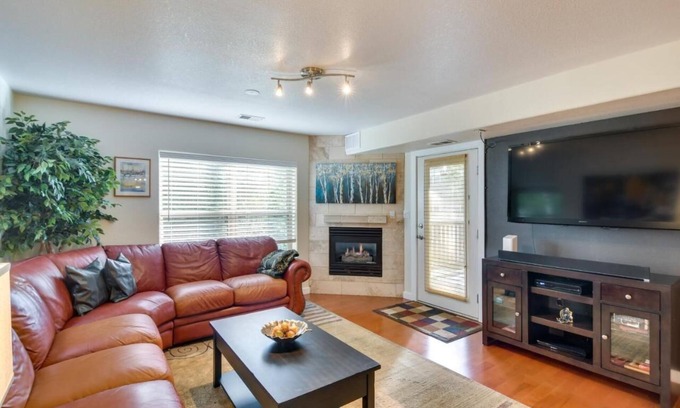 Edwards Condo | Beautiful Mountain Condo 10 Minutes from Beaver Creek, BBQ
