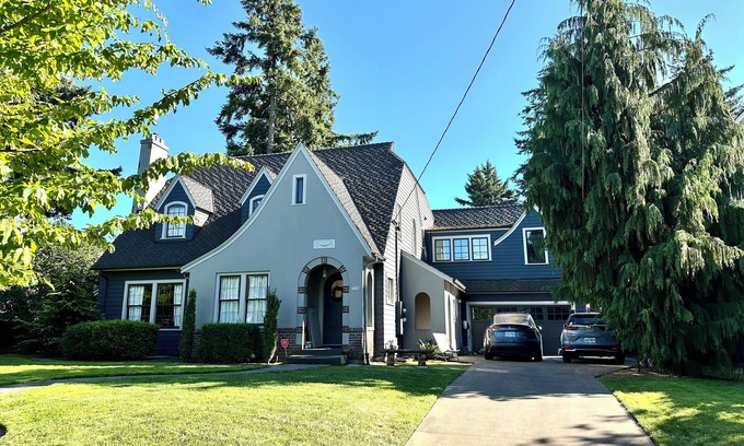 Alameda Apartment | Beautiful NE Alameda 1BR - All Utilities Included
