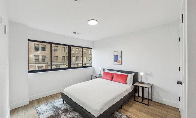 Downtown Wilmington Apartment | Beautiful New Apartment I 1 Bedroom 1 Bathroom
