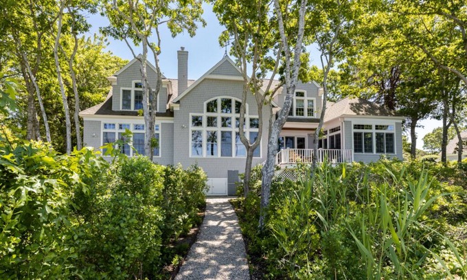 Little Neck Bay House | Beautiful New Seabury Home in Mashpee