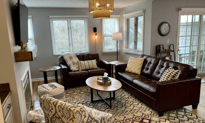Kelleys Island Condo | Beautiful, newly renovated condo steps from the pool and downtown entertainment!