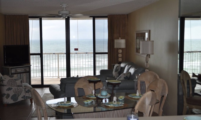 Orange Beach Condo | Beautiful Oceanfront and 2 Bed 2 Bath Condo!