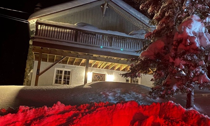 Ludlow Ski Chalet | Beautiful ON Okemo Mountain Chalet, walk to slopes. Upper cross.