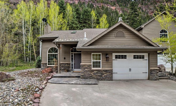 Ouray House | Beautiful Ouray Home with Mtn View, 1 Mi to Town!