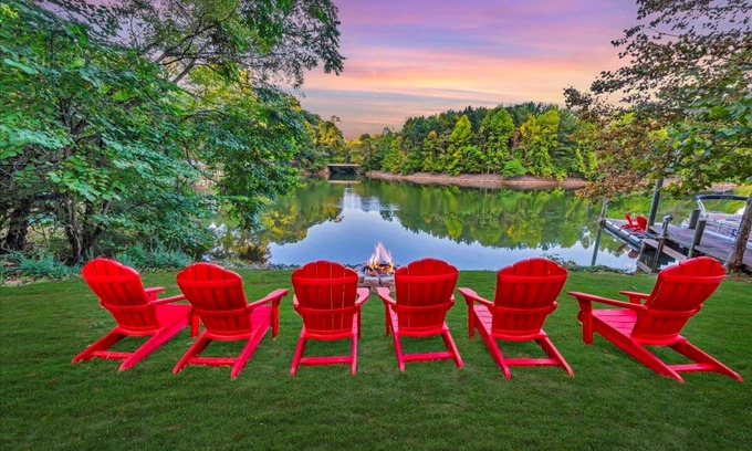 Moneta House | Beautiful & pet-friendly lake house with incredible views and dock