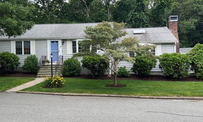 Popponesset House | Beautiful Popponesset Beach Home, short walk to the beach