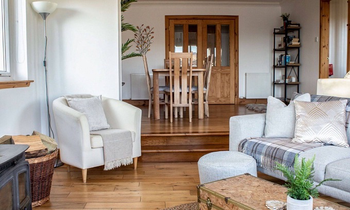 Bornesketaig House | Beautiful private villa for 6 guests with TV