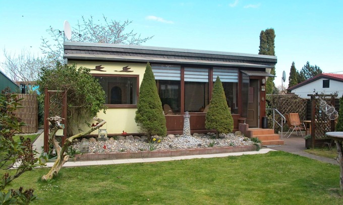Loissin House | Beautiful private villa for 4 guests with WIFI, TV, terrace, pets allowed and parking