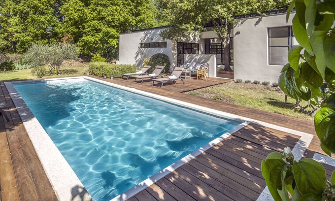 Saignon House | Beautiful private villa for 6 guests with WIFI, private pool, TV, terrace and pets allowed