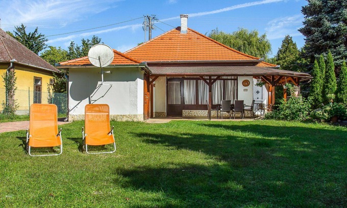 Balatonkeresztur House | Beautiful private villa for 5 people with WIFI, TV and terrace