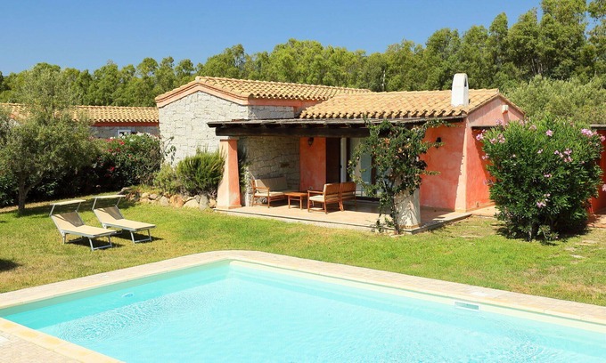 Sant'Elmo House | Beautiful private villa for 6 people with A/C, WIFI, pool, TV, terrace and pets allowed