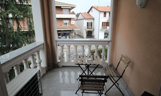 Castronno Villa | Beautiful private villa for 10 guests with A/C, WIFI, TV and terrace