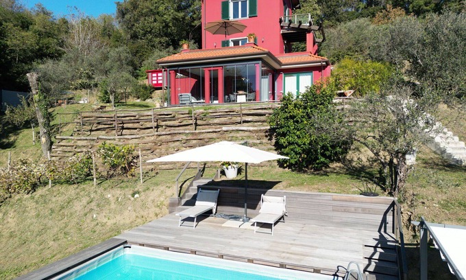 Fosdinovo Villa | Beautiful private villa with private pool, WIFI, TV, patio and panoramic view, close to La Spezia