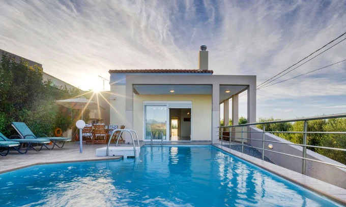 Stavromenos Villa | Beautiful private villa with private pool, WIFI, A/C, TV, patio, panoramic view and parking