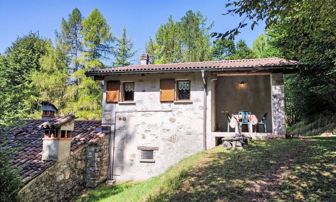 Naggio House | Beautiful private villa for 4 people with TV, terrace and panoramic view