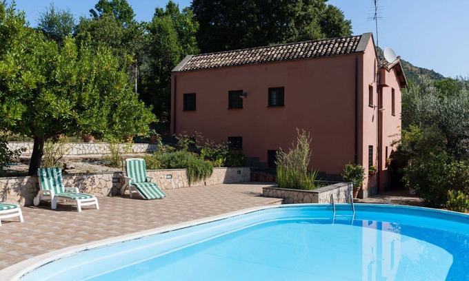 Salisano Villa | Beautiful private villa for 8 guests with WIFI, private pool, TV and patio