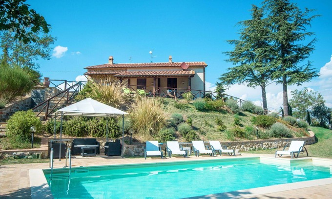 Seggiano House | Beautiful private villa with hot tub, private pool, WIFI, TV, patio, pets allowed and panoramic .