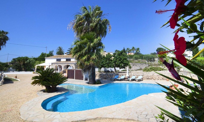 Fustera House | Beautiful private villa for 8 people with WIFI, private pool, hot tub, A/C, TV and patio