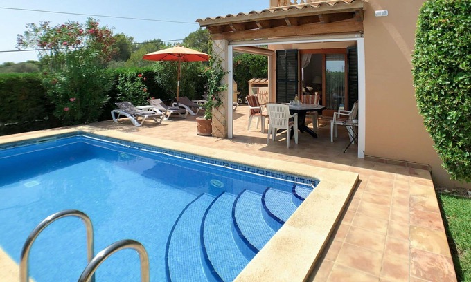 Cala Mandia House | Beautiful private villa for 4 people with WIFI, A/C, private pool, TV and terrace
