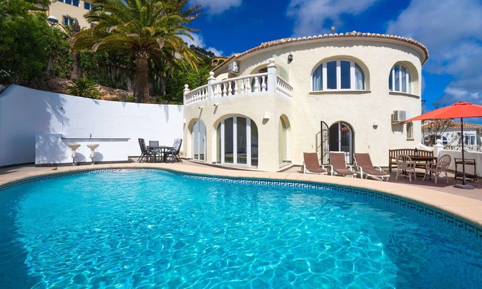 Benitachell House | Beautiful private villa with A/C, private pool, WIFI, TV, terrace, pets allowed and panoramic view