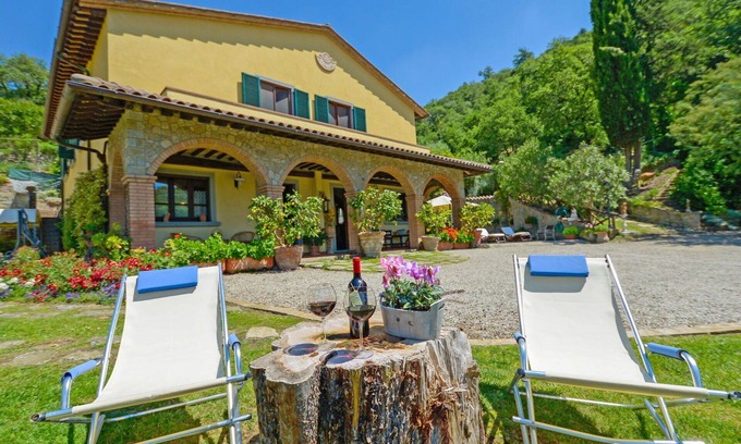 Ferretto Villa | Beautiful private villa with private pool, WIFI, TV, patio, pets allowed and panoramic view