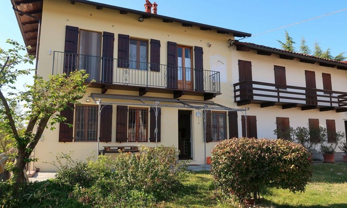 Piea House | Beautiful private villa for 4 people with A/C, WIFI, TV, patio, pets allowed and parking