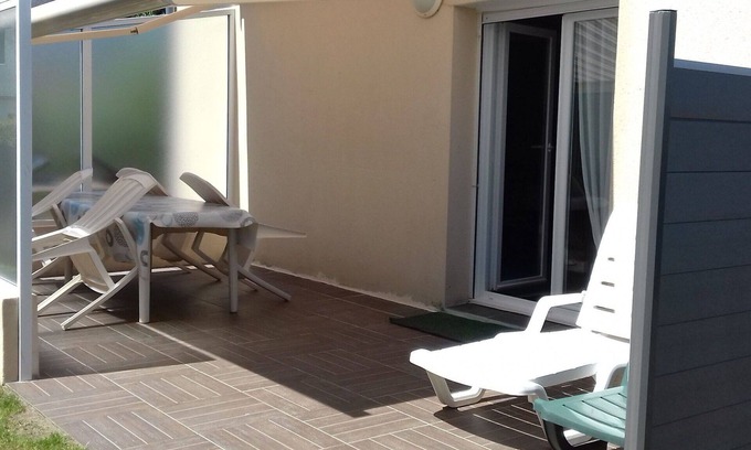 Erdeven House | Beautiful private villa for 8 guests with WIFI, TV, terrace and pets allowed
