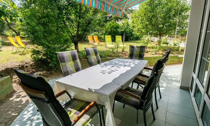 Fonyod House | Beautiful private villa for 6 guests with WIFI, A/C, TV, terrace and pets allowed
