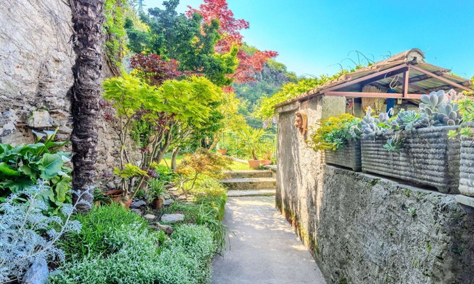 Dervio House | Beautiful private villa for 8 guests with WIFI, TV, patio, pets allowed and panoramic view