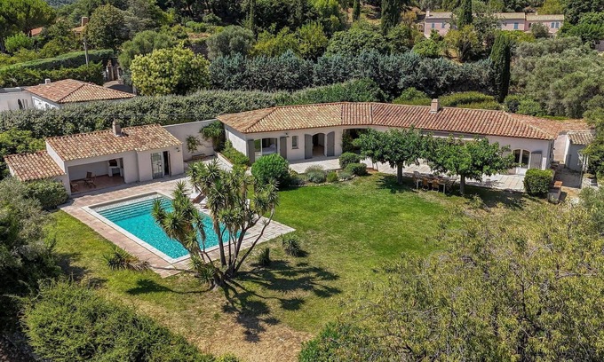 Ollioules House | Beautiful Provencal house with swimming pool