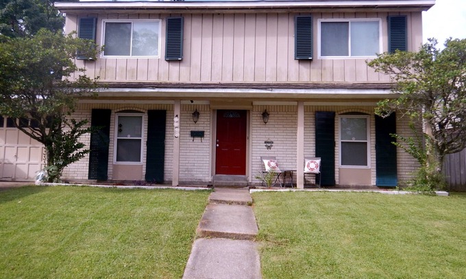 Algiers House | BEAUTIFUL QUIET CITY LIVING CLOSE TO DOWNTOWN (Algiers area)