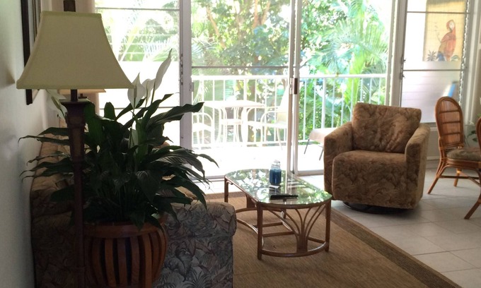 Kihei Condo | Beautiful Quiet Unit Steps From Maui's Finest beaches