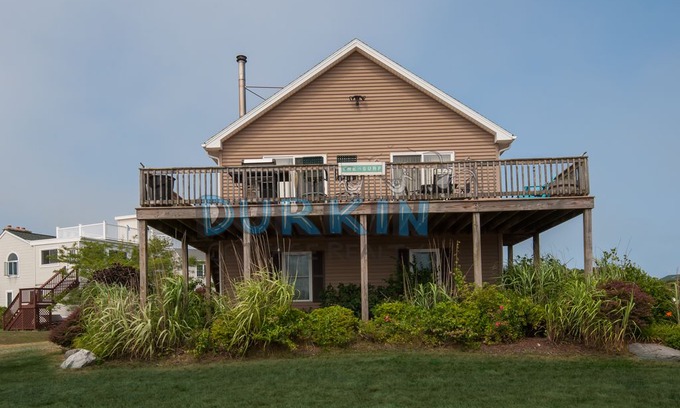 Point Judith House | Beautiful Raised Ranch, Ocean Views, Walk to Light House, Camp Cronin Beach, Central A/C