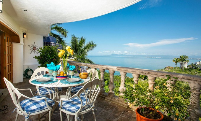 Conchas Chinas Condo | Beautiful & relaxing Condo Azul in prestigious Conchas Chinas